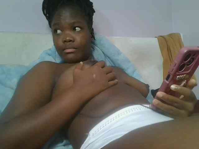Sexyicey webcam