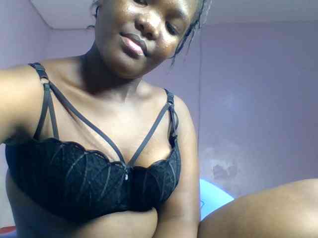 Sexyicey webcam