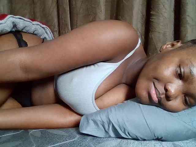Sexyicey webcam