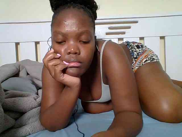 Sexyicey webcam