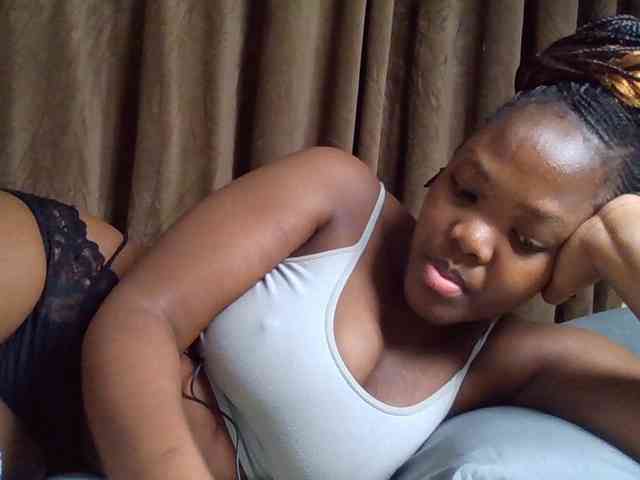 Sexyicey webcam