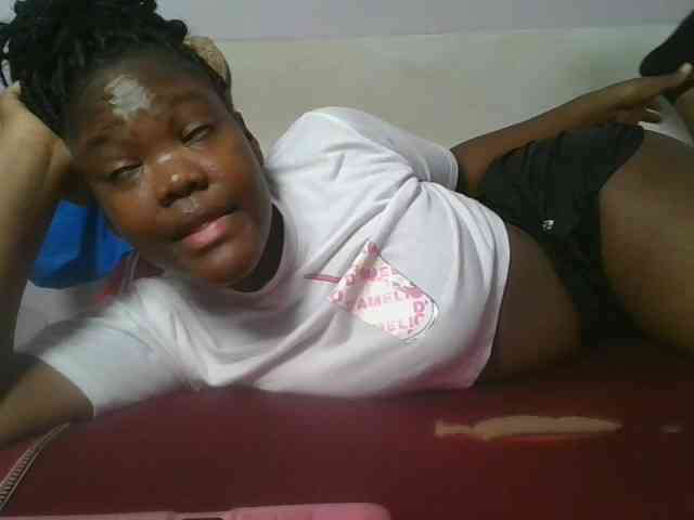 Sexyicey webcam
