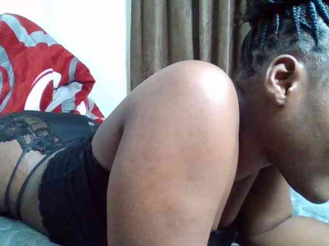 Sexyicey webcam