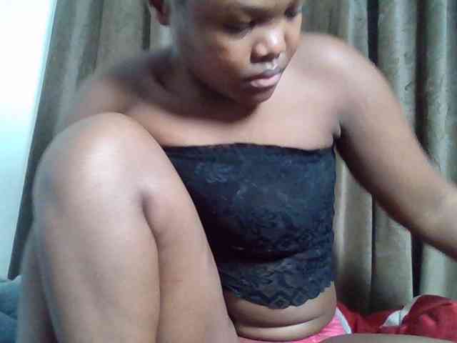 Sexyicey webcam
