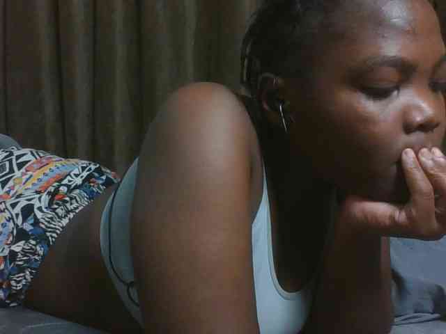 Sexyicey webcam