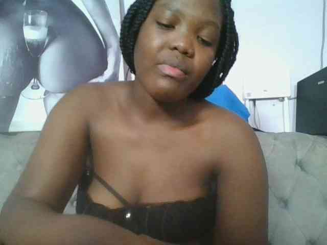 Sexyicey webcam