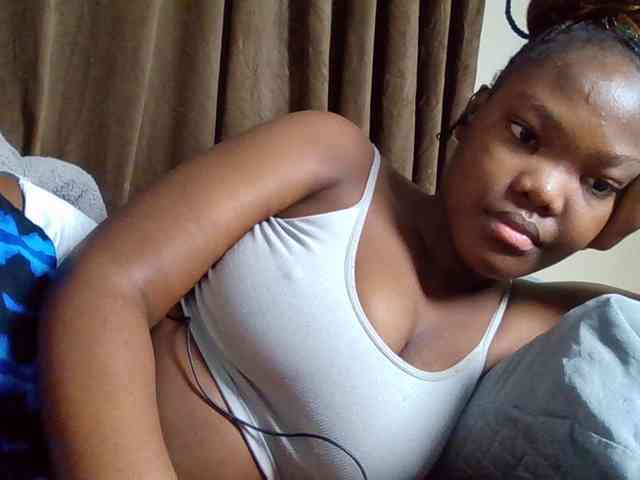 Sexyicey webcam