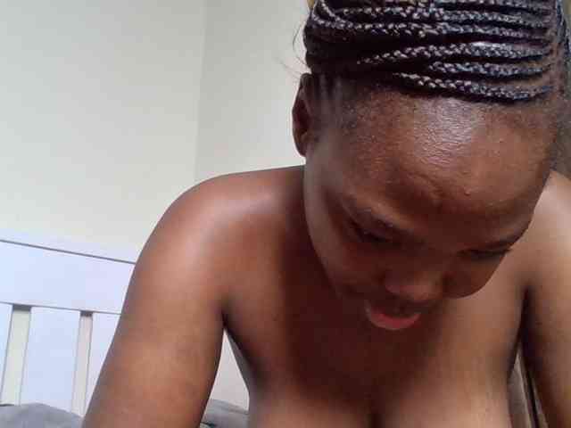 Sexyicey webcam