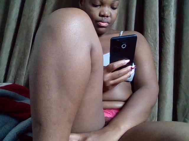 Sexyicey webcam