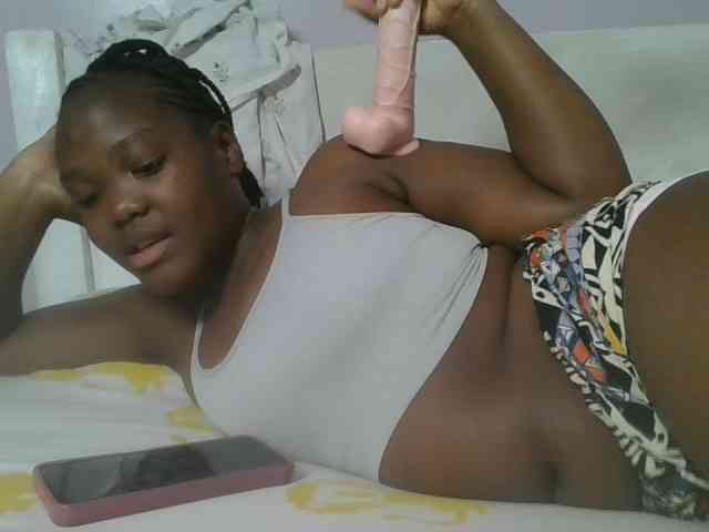 Sexyicey webcam