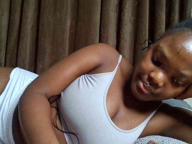 Sexyicey webcam