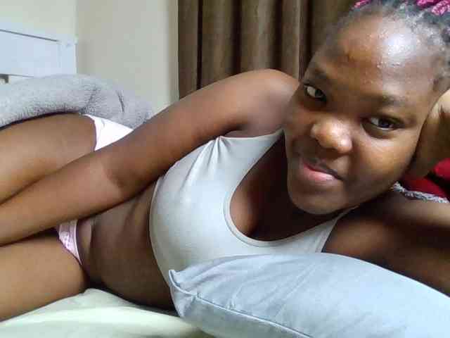 Sexyicey webcam
