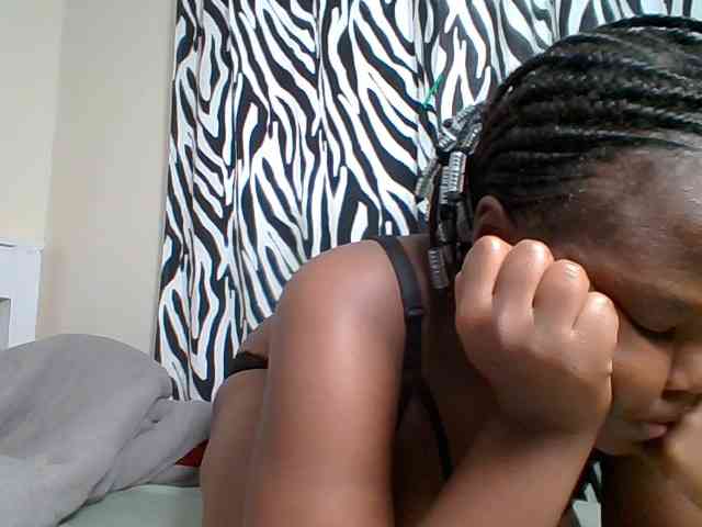 Sexyicey webcam
