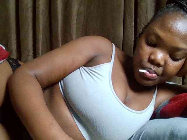 Sexyicey webcam