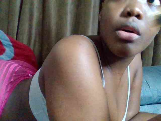 Sexyicey webcam
