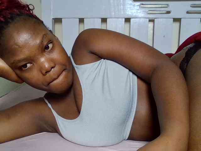 Sexyicey webcam