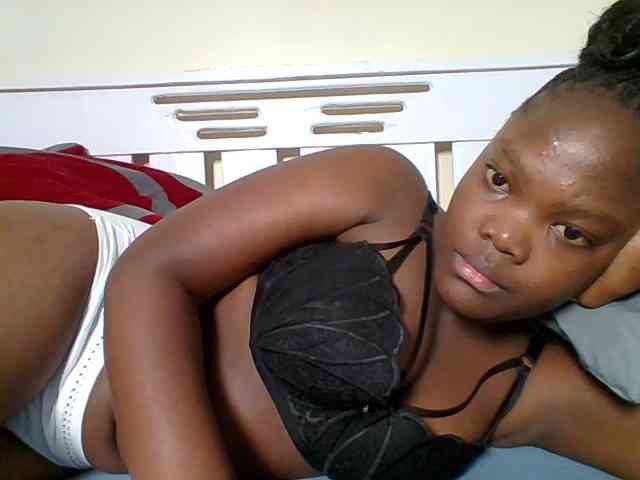 Sexyicey webcam
