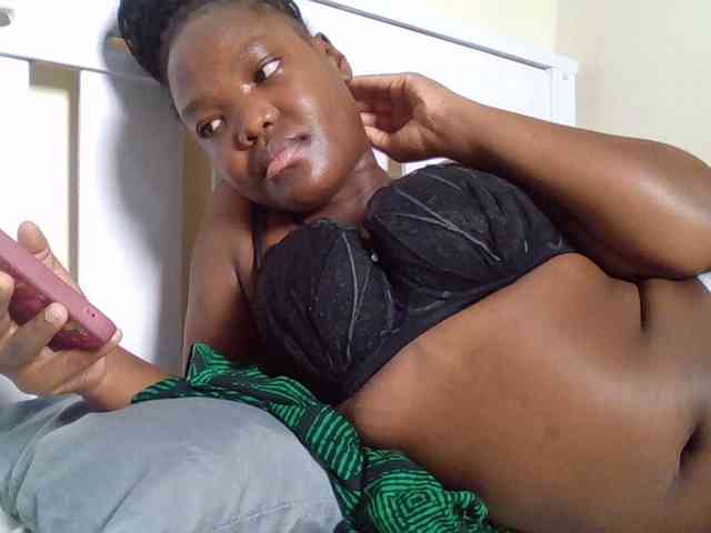 Sexyicey webcam