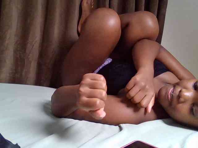 Sexyicey webcam