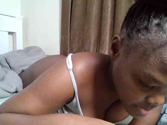Sexyicey webcam