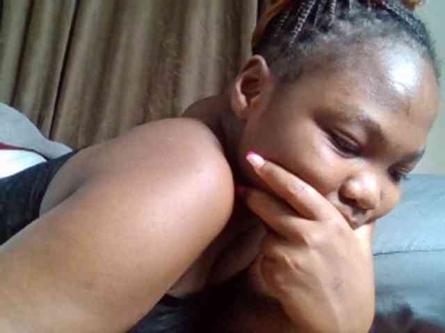 Sexyicey webcam