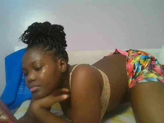 Sexyicey webcam