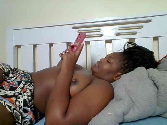 Sexyicey webcam