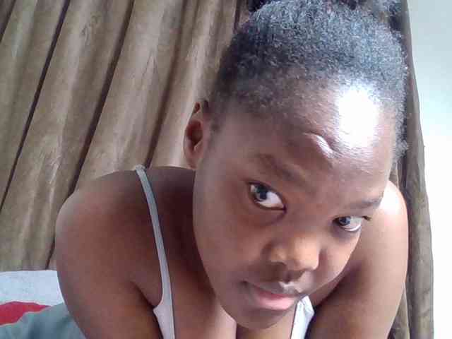Sexyicey webcam