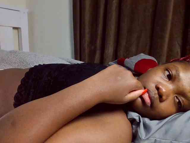 Sexyicey webcam
