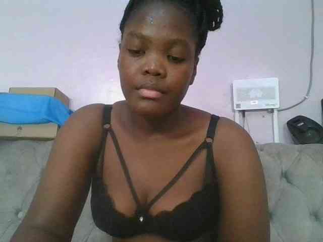 Sexyicey webcam