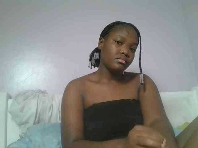 Sexyicey webcam