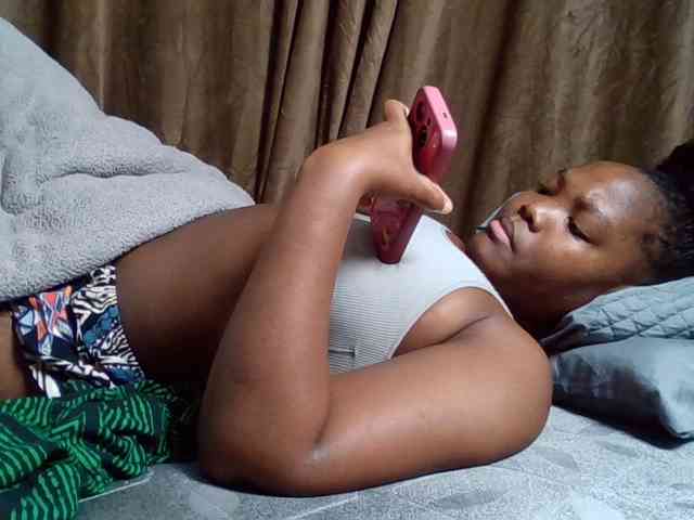 Sexyicey webcam