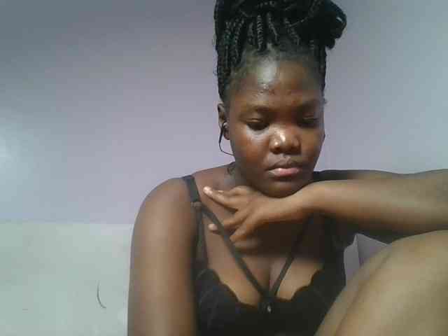 Sexyicey webcam