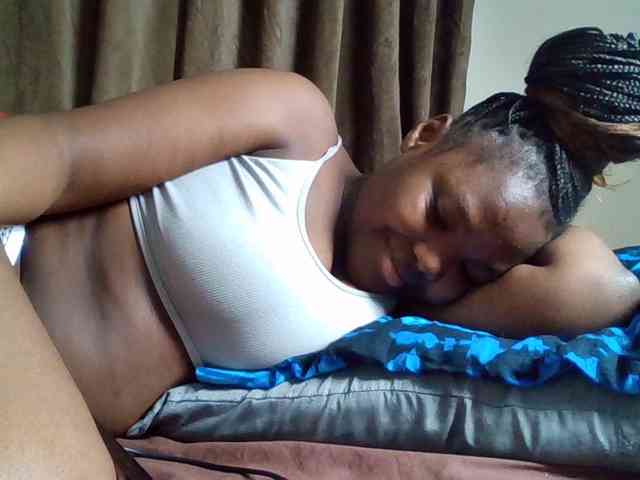 Sexyicey webcam