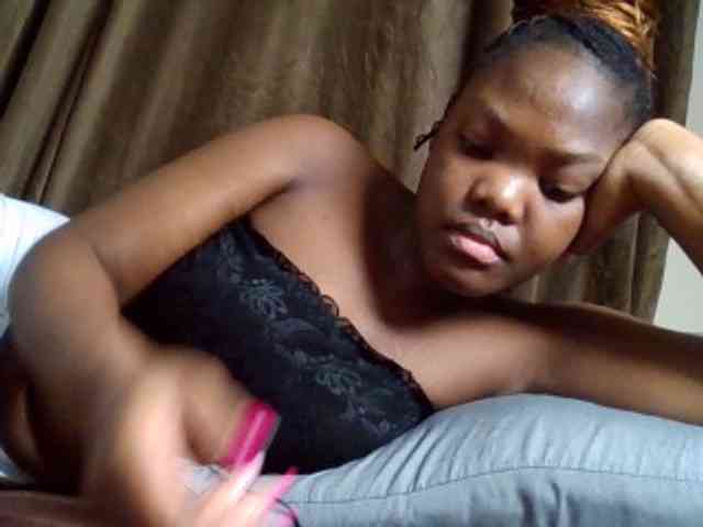 Sexyicey webcam