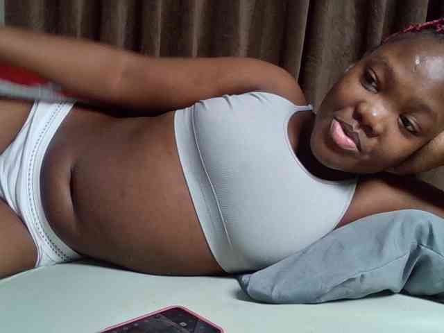 Sexyicey webcam