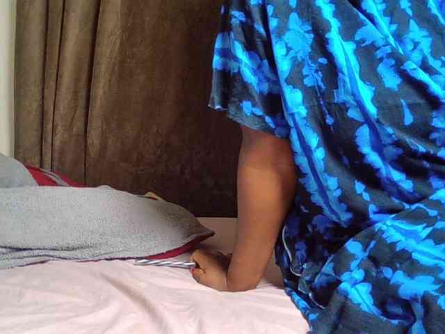 Sexyicey webcam