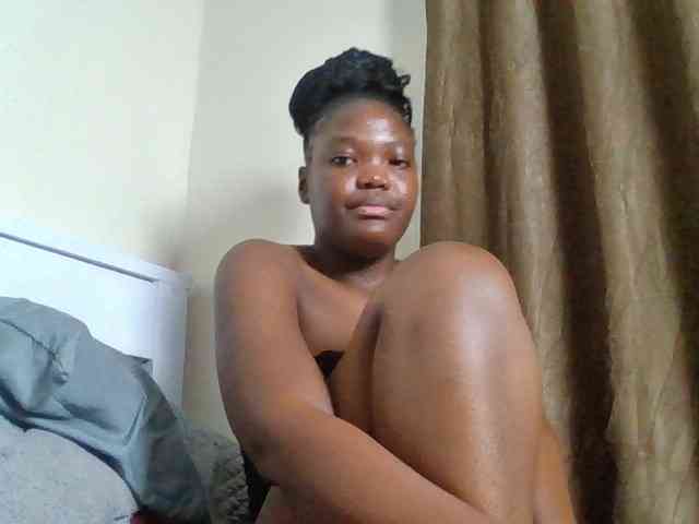 Sexyicey webcam