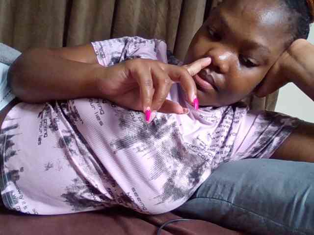 Sexyicey webcam