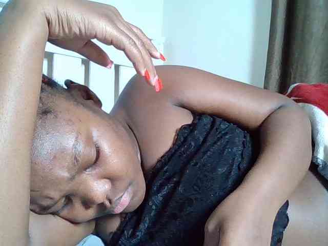 Sexyicey webcam