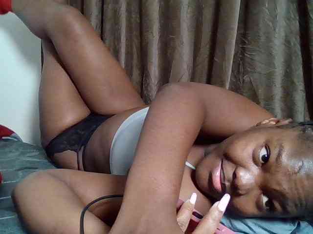 Sexyicey webcam