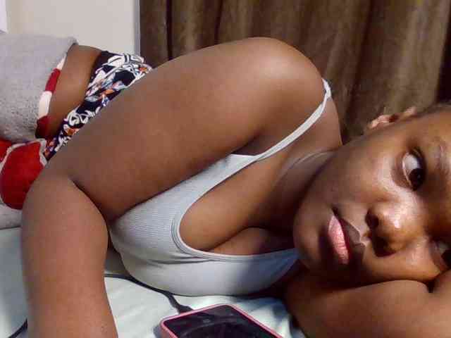 Sexyicey webcam
