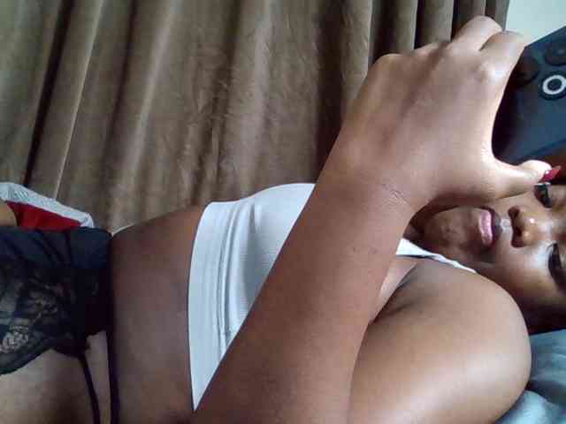 Sexyicey webcam