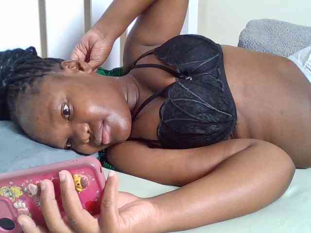 Sexyicey webcam