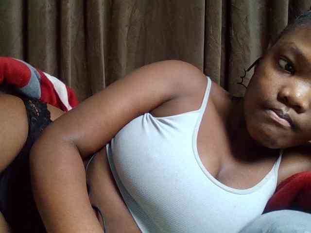 Sexyicey webcam