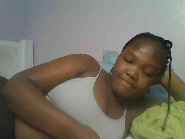 Sexyicey webcam