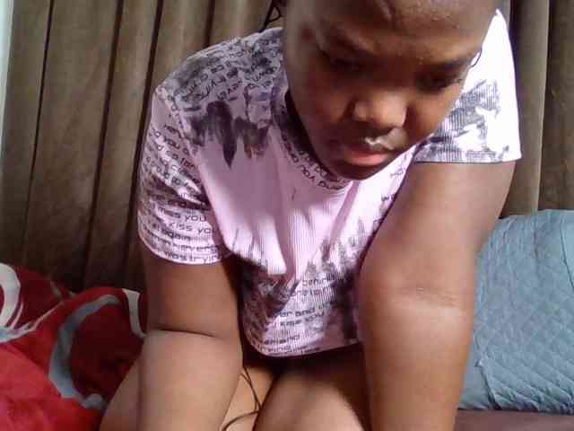 Sexyicey webcam
