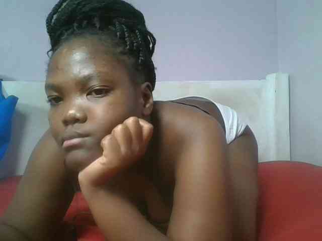 Sexyicey webcam