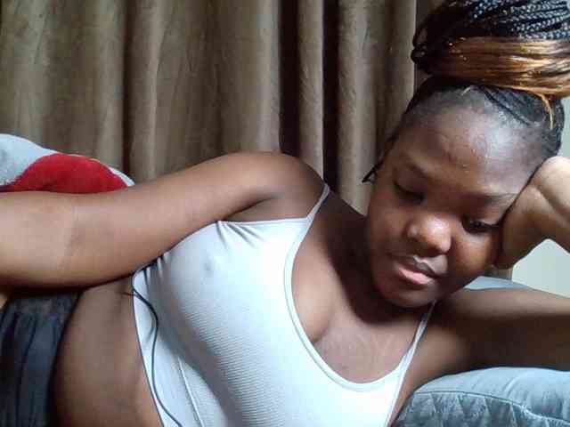 Sexyicey webcam