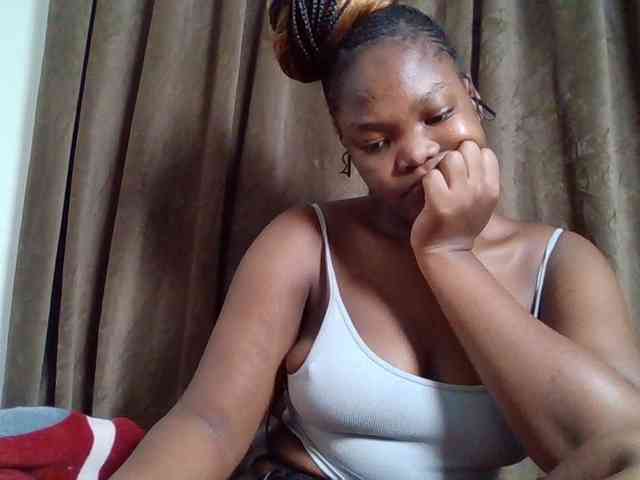 Sexyicey webcam